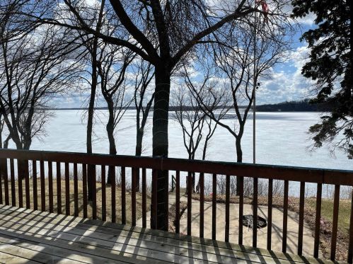 29117 Lake Ave, Paynesville MN  56362-9761 exterior