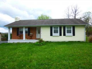 225 Ridgeview Dr, Johnson City, TN 37615-3328