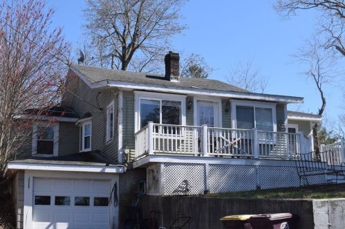 75 Lake Shore Dr, Weymouth, MA 02189-1541