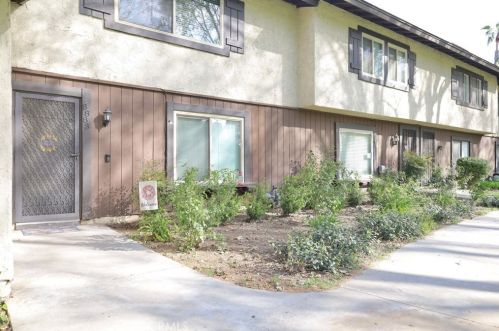 8883 Amigos Pl, Riverside, CA 92504-4209