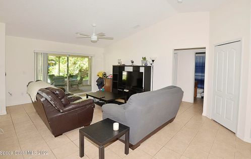 7715 95th Ct, Vero Beach FL  32967-3828 exterior