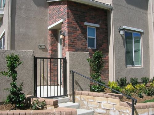 28817 Calle De La Paz Dr, Santa Clarita, CA 91354-3010
