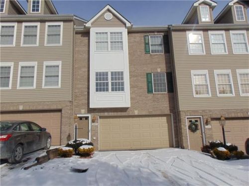 2007 Trotwood Ct, Jeannette, PA 15644-4760