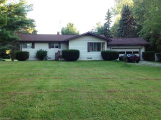 196 Cochran Rd, Cuyahoga Falls, OH 44223-2560