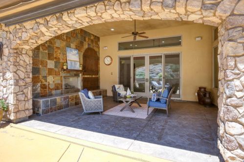 2940 Capetanios Dr, Folsom CA  95762-4601 exterior