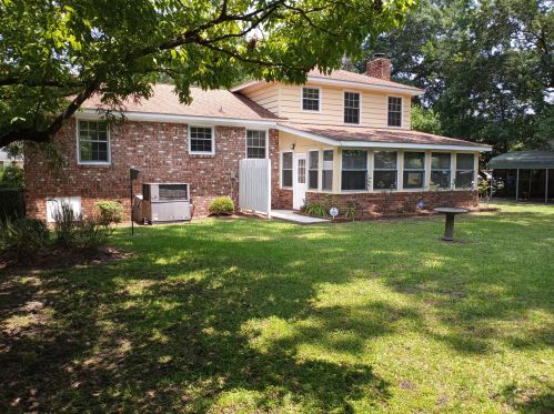 1077 Cottingham Dr, Mount Pleasant, SC 29464-3503