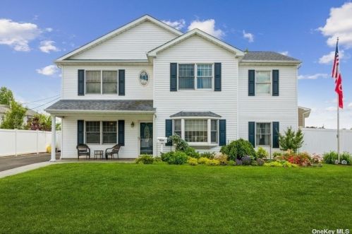 4221 Florence Rd, Bethpage, NY 11714-6234