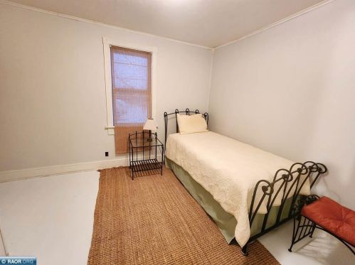 210 Roosevelt Ave, Fayal MN 55734-2205 exterior