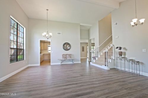 2624 Lemon Dr, Simi Valley, CA 93063-2247