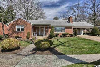 424 32nd St, Harrisburg, PA 17109-5703