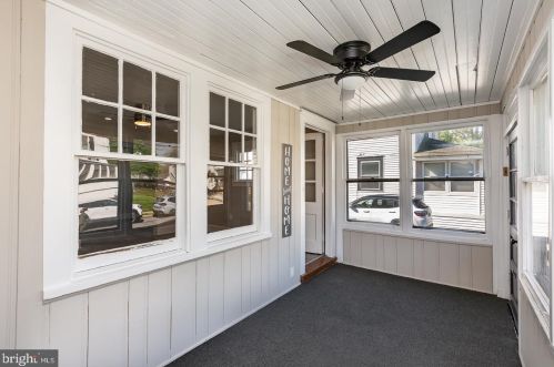 17 Ridgeway Ave, Manor PA  19036-1923 exterior