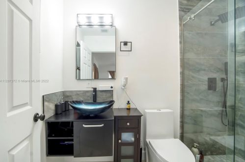 1401 3rd Ave, Dania Beach FL  33004-4214 exterior