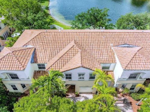 16350 47th Ct, Hollywood, FL 33027-4698