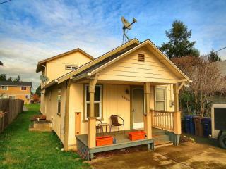 1025 48th St, Tacoma, WA 98408-3603