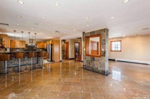 17 Davenport Pl, North Bellmore, NY 11710-2602