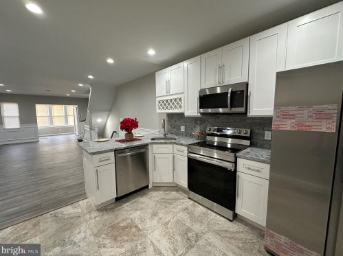 5142 8th St, Philadelphia PA  19120-3108 exterior