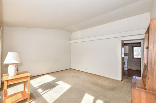 7222 Elstead Ave, Greendale, WI 53129-1728