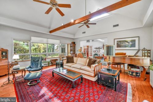 1743 Tall Oaks Rd, Molino PA  17961-9502 exterior