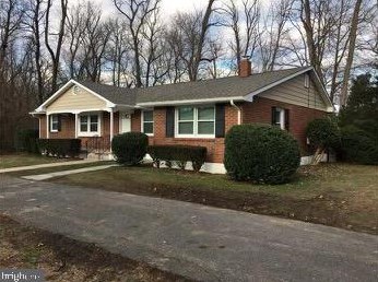 2418 Church Rd, Riverton, NJ 08077-3139