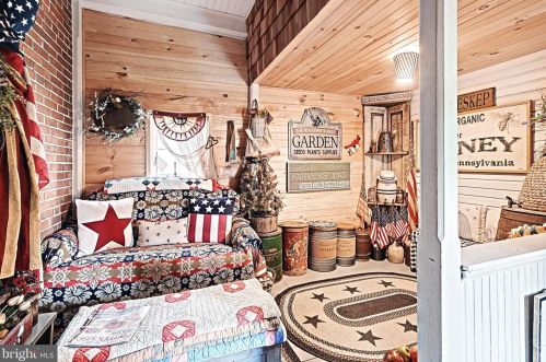 726 Baltimore St, Hanover PA  17331-4126 exterior