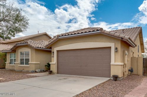 443 Baylor Ln, Gilbert, AZ 85296-4152