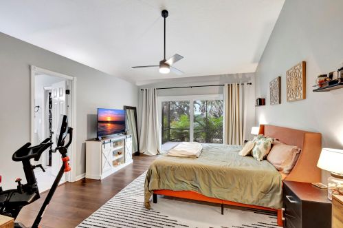 10440 Jupiter Narrows Dr, Hobe Sound FL 33455-3254 exterior