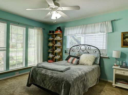 1218 Huntington Dr, Richardson TX  75080-2929 exterior