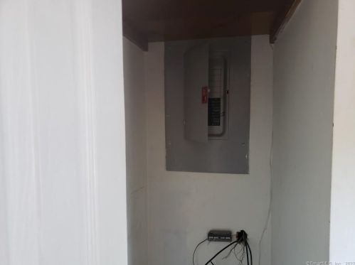 675 Highland Ave, Waterbury CT  06708-3780 exterior