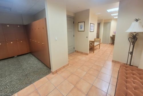 28425 Highgate Dr, Bonita Springs FL  34135-6832 exterior