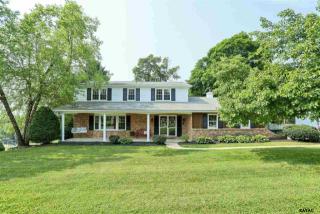 2838 Bradley Ave, Yoe, PA 17313-9527