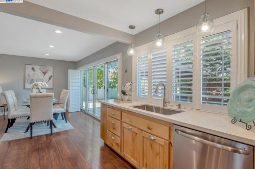 1042 Lomitas Ave, Livermore CA  94550-6436 exterior