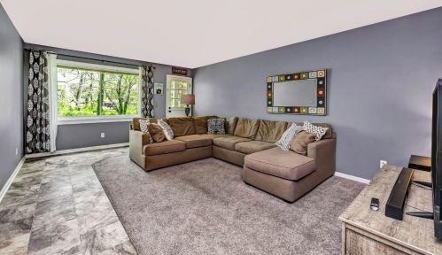 7 Bull Run Dr, Miami, OH 45056-2010