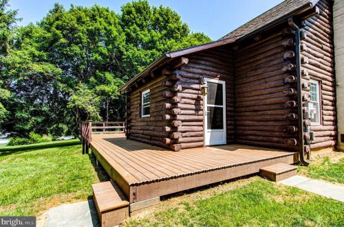 190 Royal Manor Rd, Easton PA  18042-8702 exterior