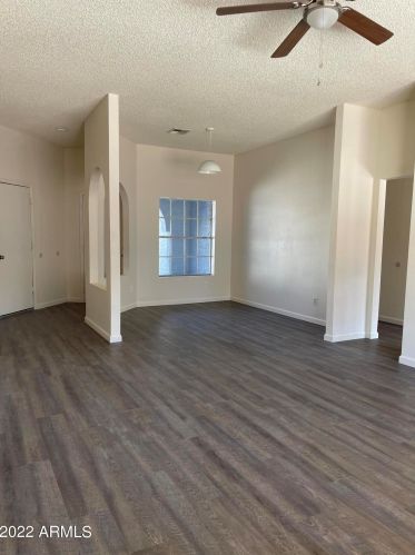 10111 Colter St, Glendale, AZ 85307-4140