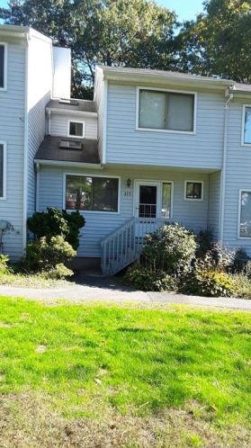 415 Cypress Rd, Hartford, CT 06111-5623