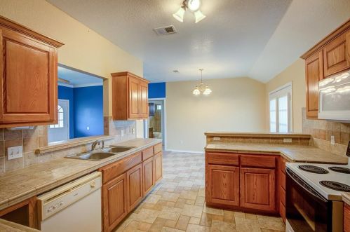 1716 Fred St, Greenville TX  75401-2374 exterior