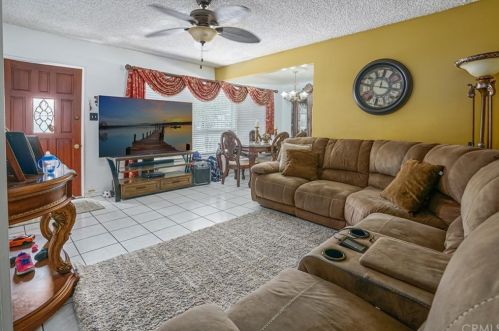 1140 71st Way, Long Beach CA  90805-1032 exterior