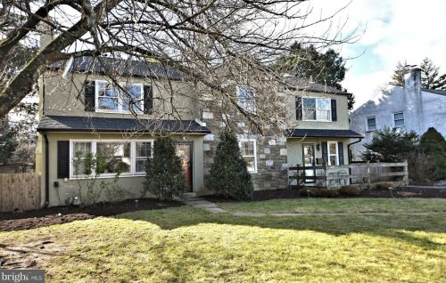 2002 Hilltop Rd, Flourtown, PA 19031-1615