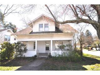528 5th Ave, Hendersonville, NC 28739-4204