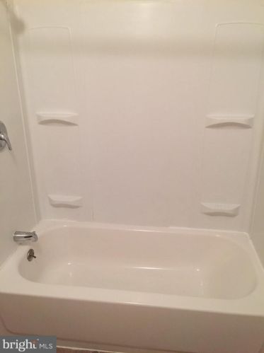 213 29 St, Camden NJ  08105-2215 exterior