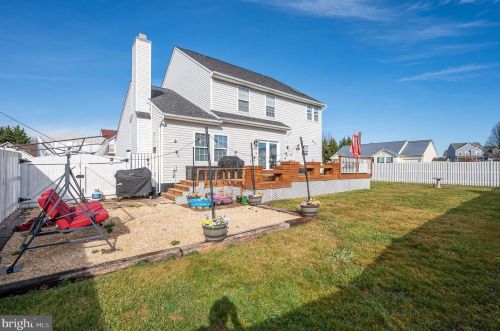 11 Gusty Ct, Charles Town WV  25414-3918 exterior