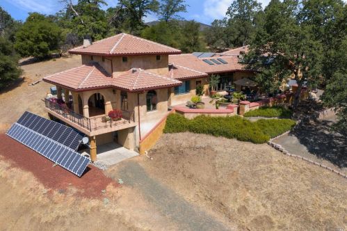 3075 Hendricks Rd, Lakeport, CA 95453-9415