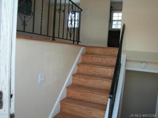 813 Holiday Ct, Toms River NJ  08753-3721 exterior