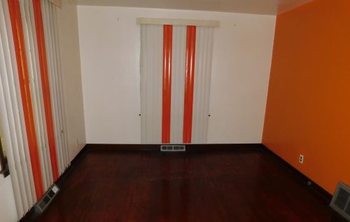 427 Hanley St, Gary, IN 46406-1524