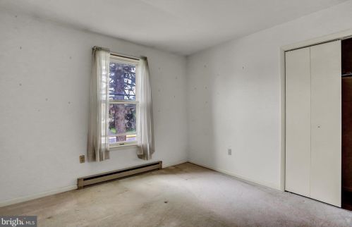 1500 Terrace Ave, Carlisle PA  17013-9369 exterior