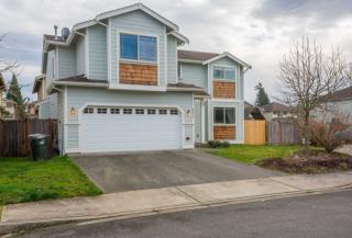 9411 10th Ave, Tacoma, WA 98445-3117