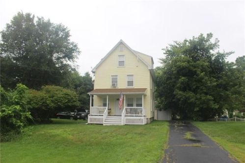 66 Colony St, Ansonia, CT 06401-1406