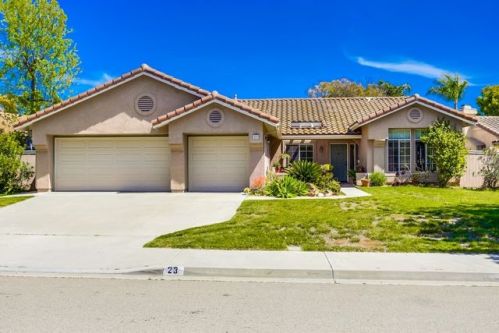 23 Avenida Descanso, Oceanside, CA 92057-6031