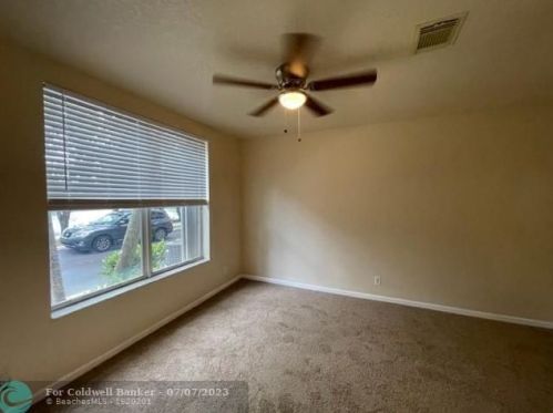 2893 Greenleaf Cir, Boynton Beach FL  33426-8661 exterior