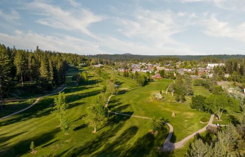 215 Hughes Rd, Grass Valley, CA 95945-5603